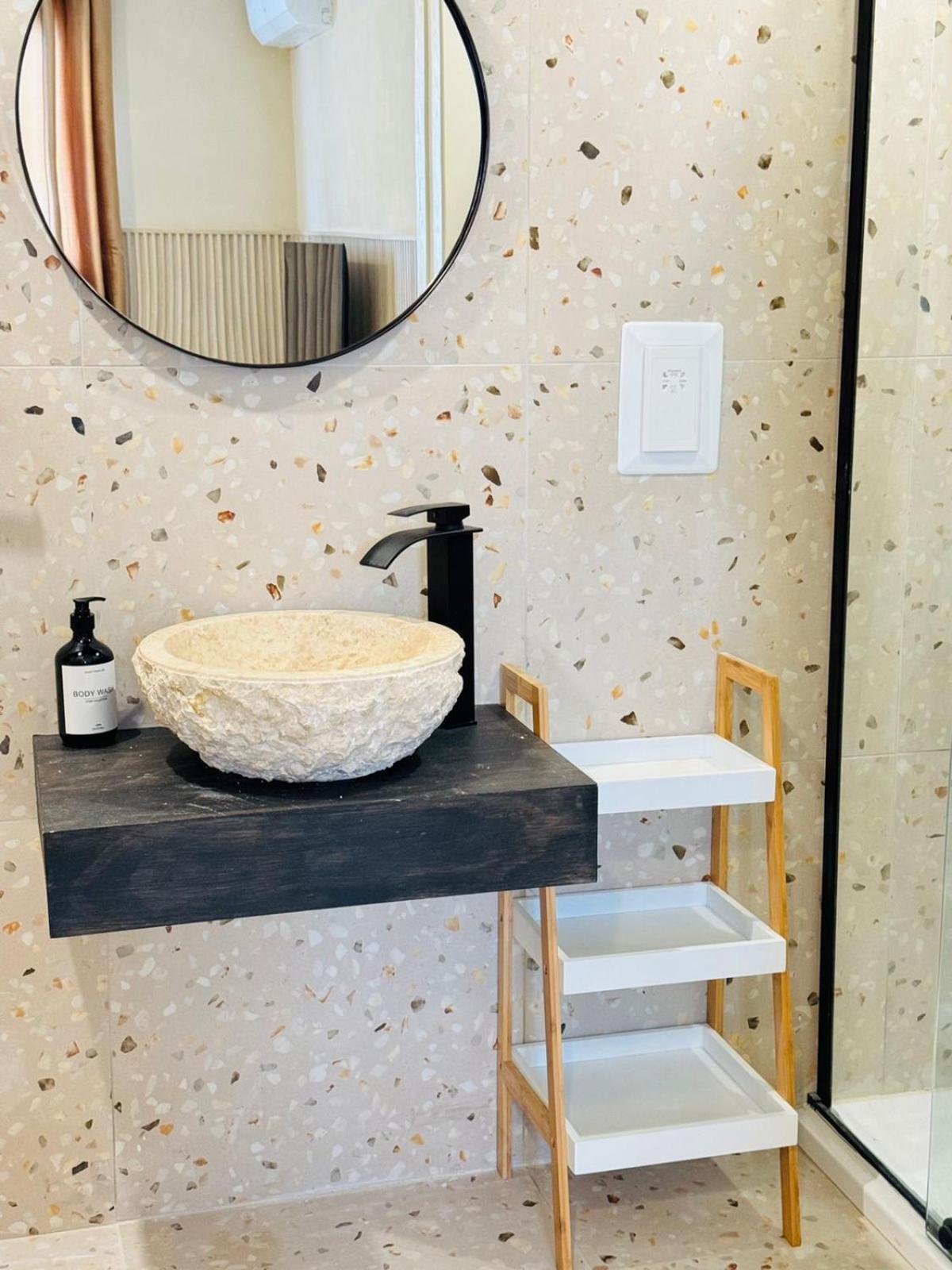 Valley Crest Apartment
